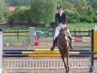 Margaux et Stellina aux foins ! :D