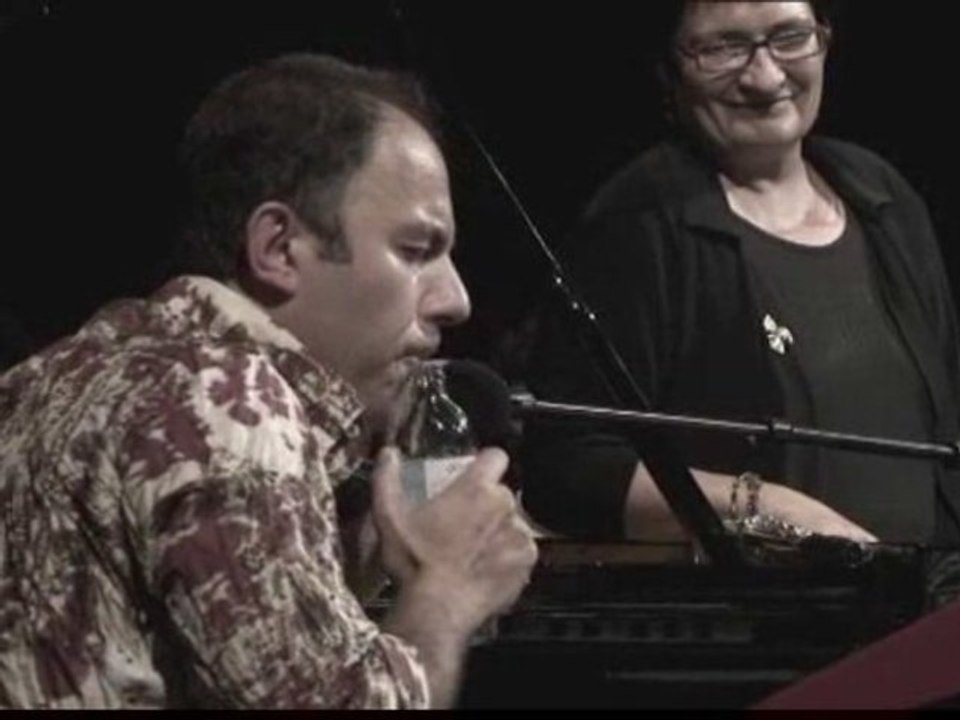 Karen Asatrian Flaschentricks