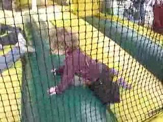 Sibylle sur le château gonflable 1