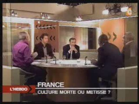 1Crétin a dit que le rap est une sous culture d'analphabete