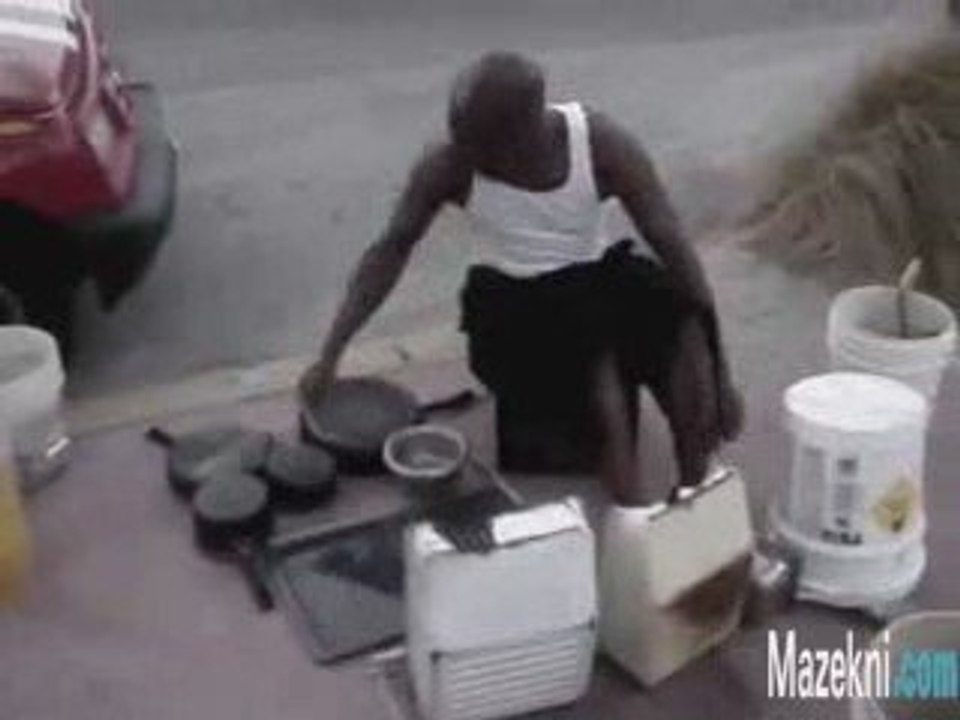 batteur de rue - street drummer