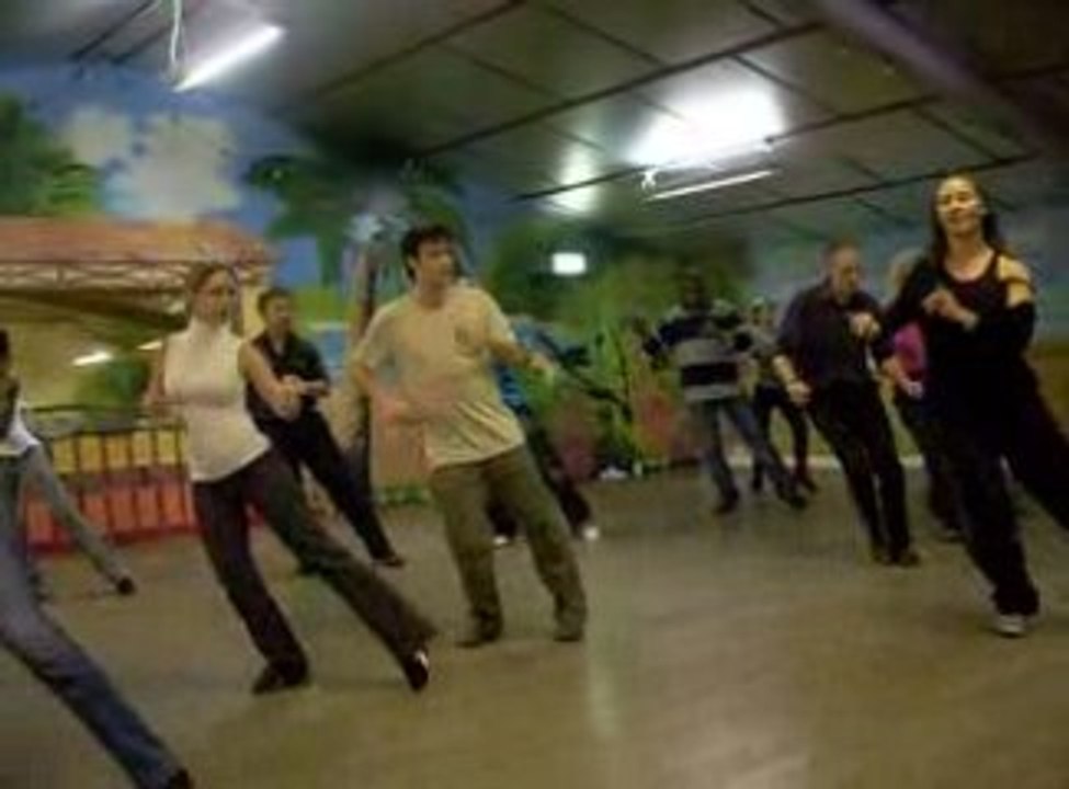 Cours de salsa porto on2 avec Agnès Guessab