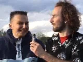 A fond la caisse toujours plus vite