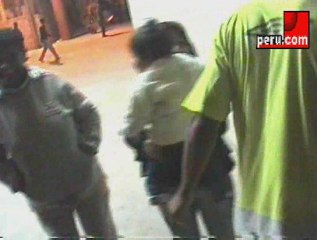 Peru.com: Bronca entre jugadores de la U y policías.