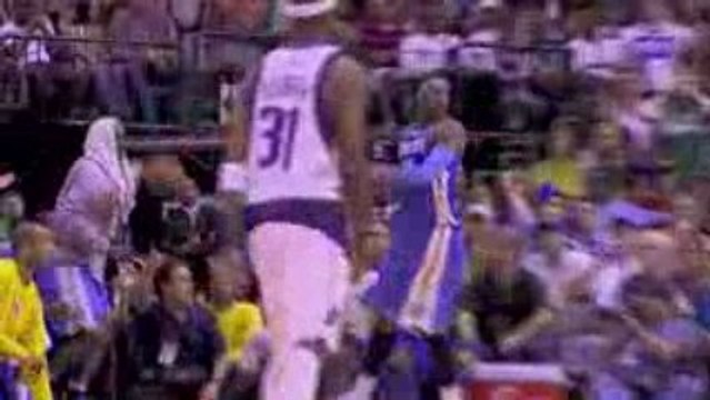 Carmelo Anthony drains 31 points as well as the game winning