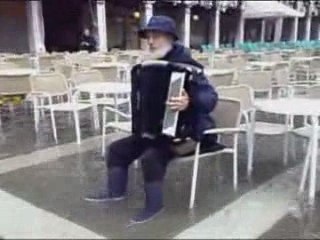 accordion Venezia acqua alta