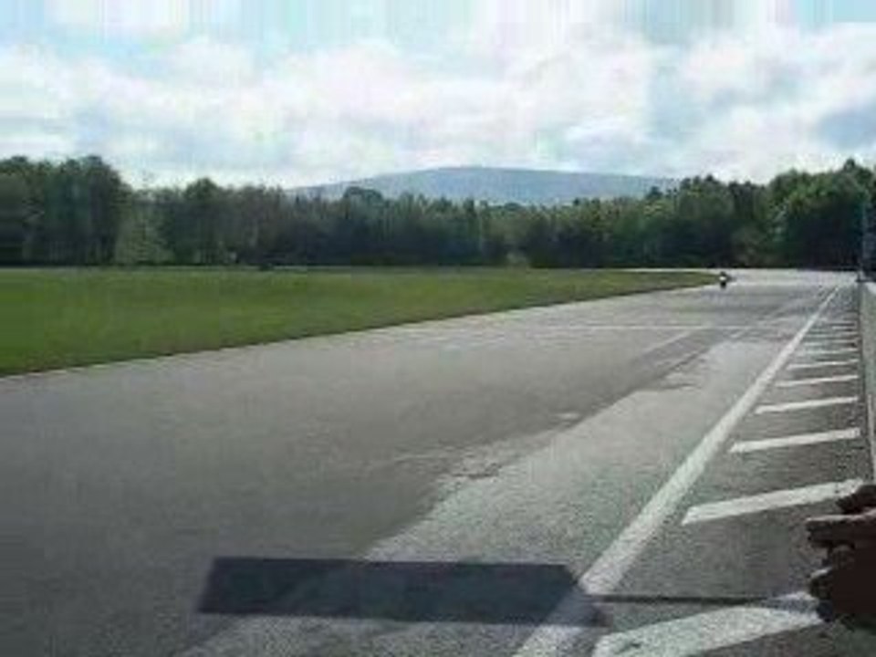 Circuit de bresse 30/04/2009 Bibou FZ6 GAAAAZZZZZZZZZ