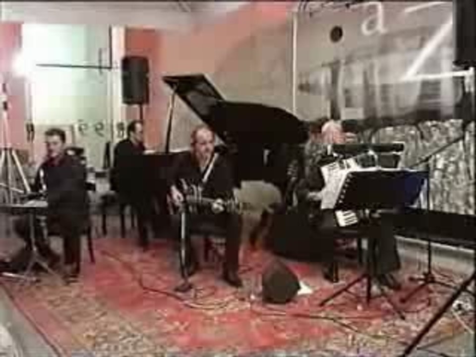 Onamor quartet " Tango pour Claude "   Richard Galliano