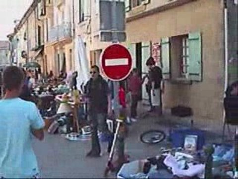 Marché aux Puces du 1er Mai Peyrolles en Provence