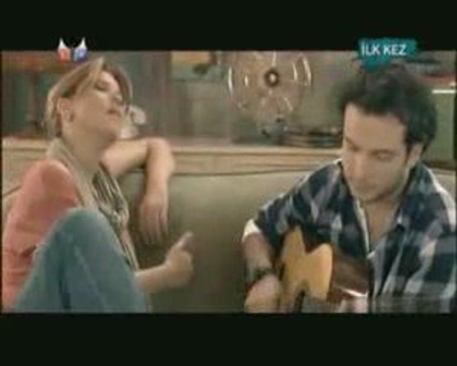 Gülben Ergen - Giden Günlerim Oldu (2009) by Aluxton