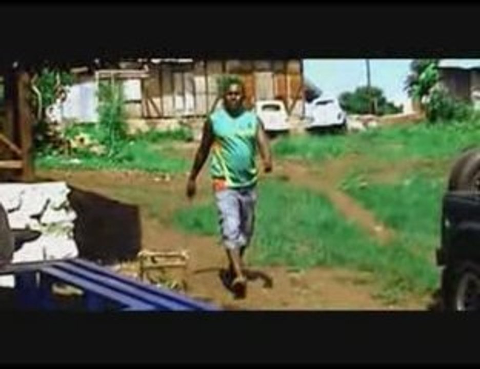 DJELLA- se mefier