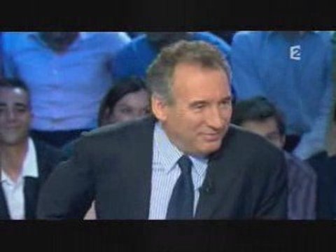 François Bayrou - Abus de pouvoir - onpc