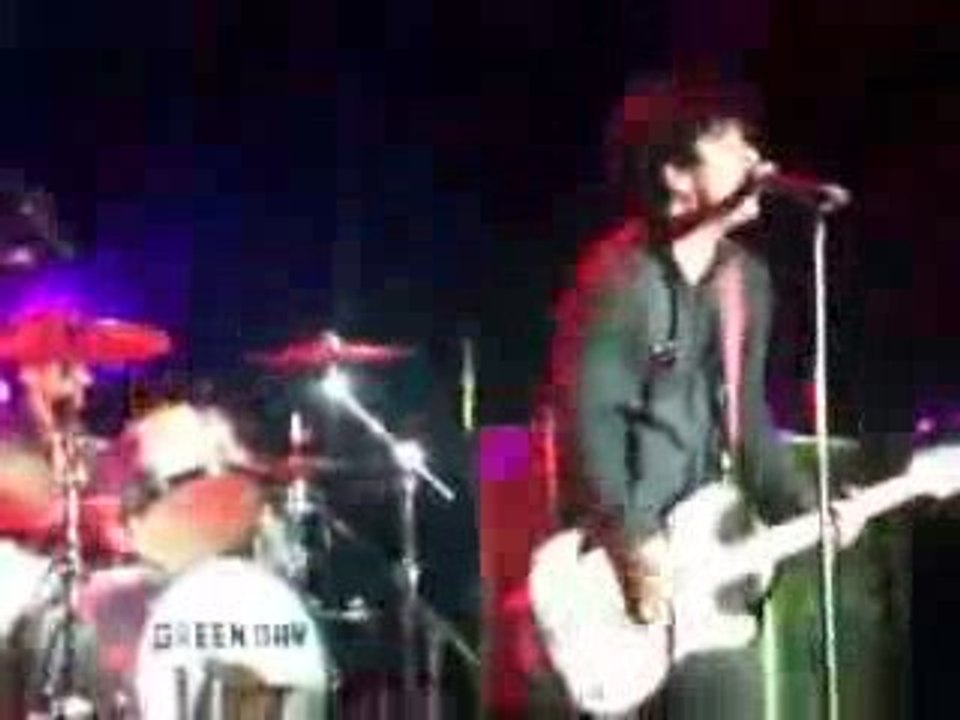 She [Live @ Berlin Kesselhaus]