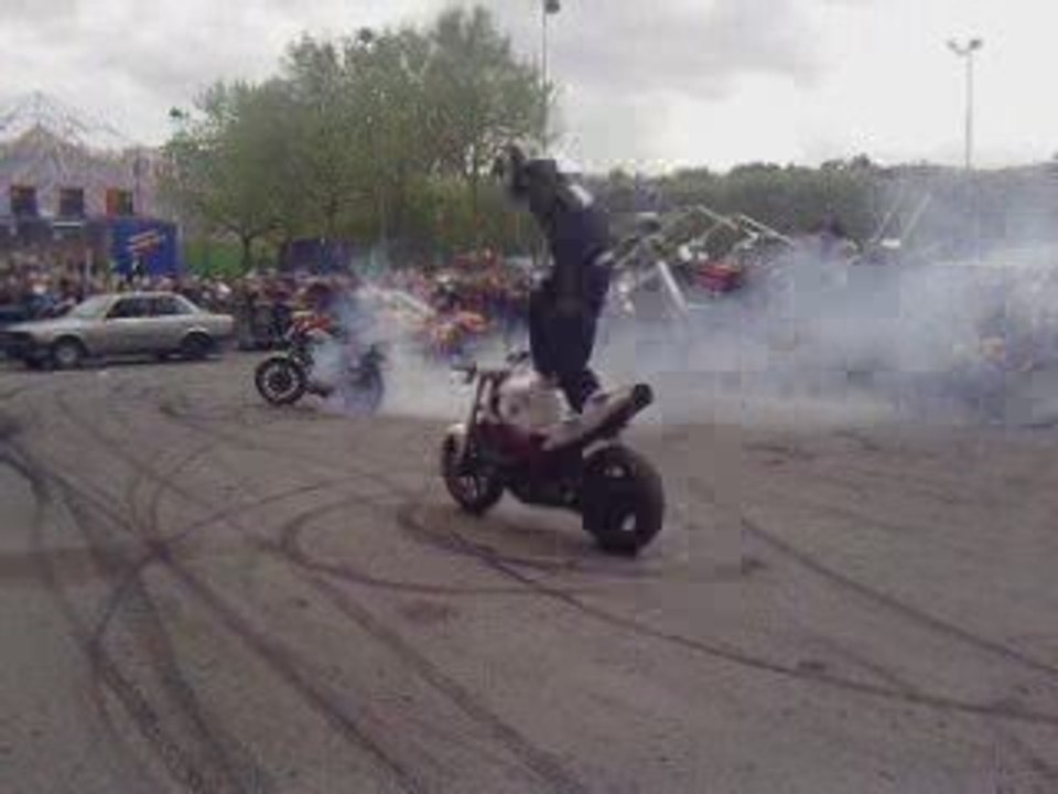 stunt moto part2/2