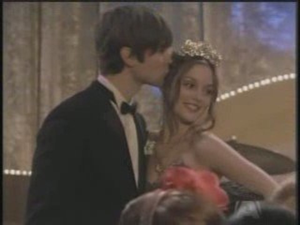 GG/NB - Nate and Blair win prom king and queen.