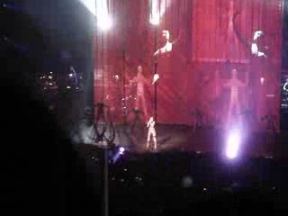 Mylène farmer au dôme le 09 mai je m'ennuie