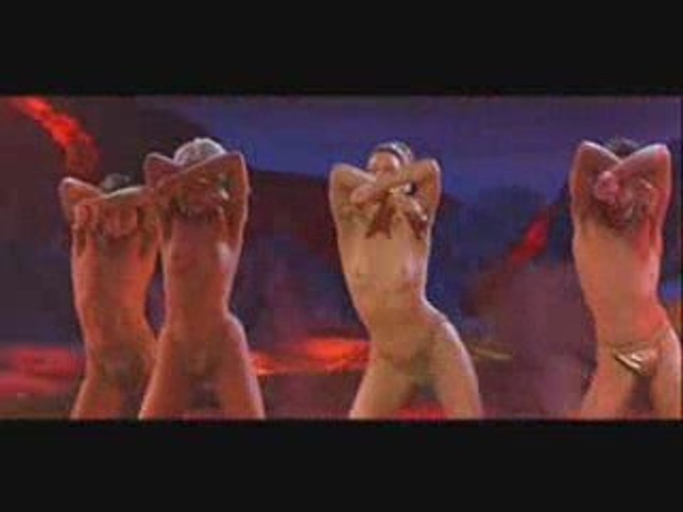 Showgirls (Nomi On Stage)