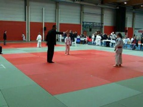 1er combat de judo de axel frameries 09-05-09