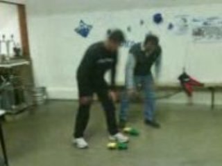 course de tracteurs a 5h00 du matin.