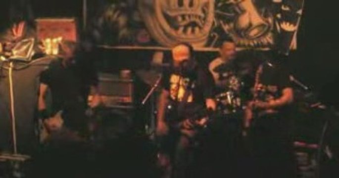 Spermicide live in Paris at la miroiterie 09 may 2009 1/2