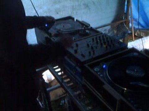 ALIENDUCH @ BAL DES GARGOUILLES