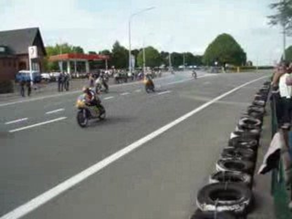 MOV03831