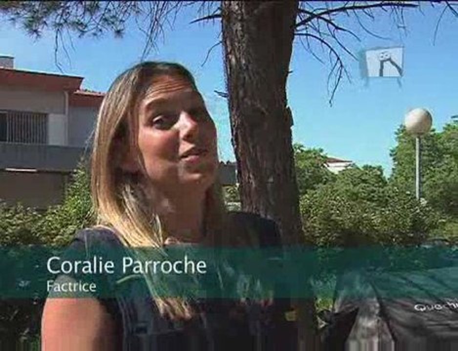 AN©NYMAL  News - Postier en greve 2