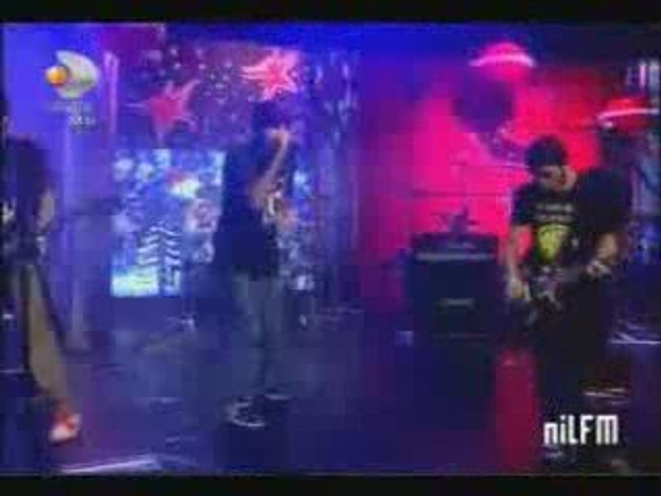 Cilekes ft-Ferman Akgül(manga grubunun solisti)- Senin Gibi