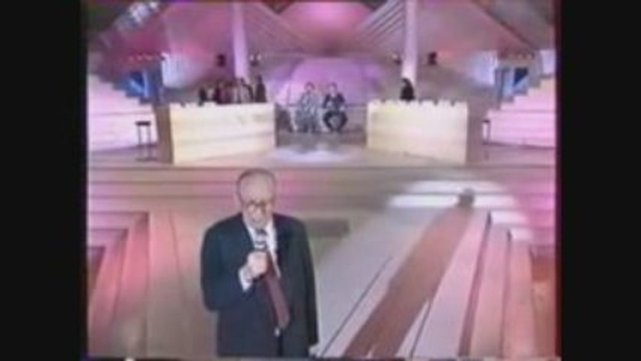 Philippe Castelli essaie de raconter ses blagues