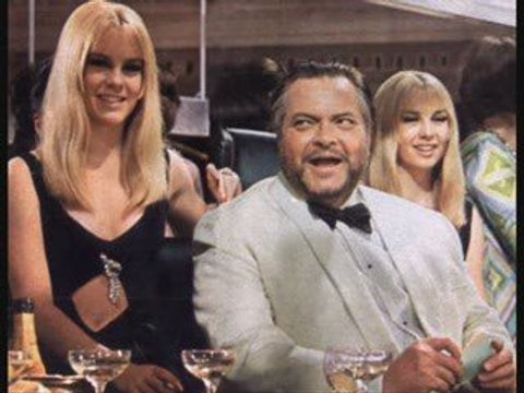 Orson Welles ♫ I know what it is to be young