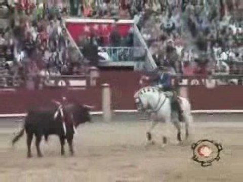 Pablo Hermoso de Mendoza en la Feria de San Isidro 2008