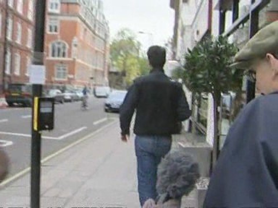 Cameron cracks down on Tory expenses