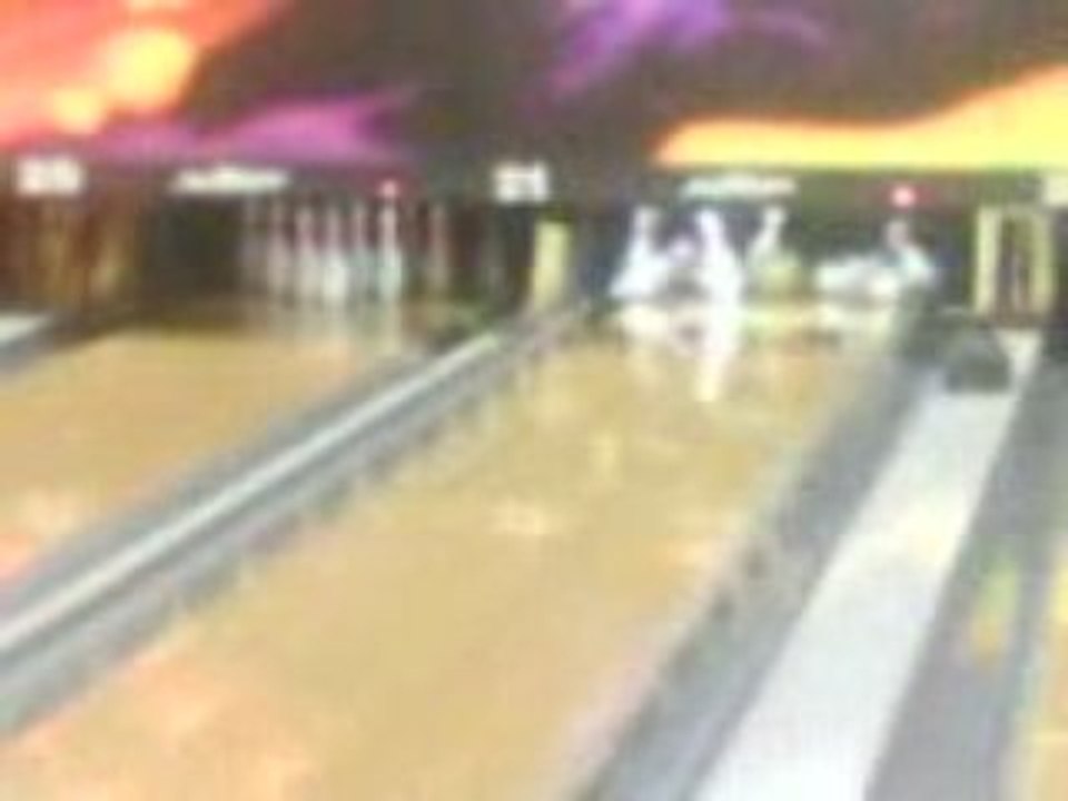 BOWLING AVEC LES NEUVEUX