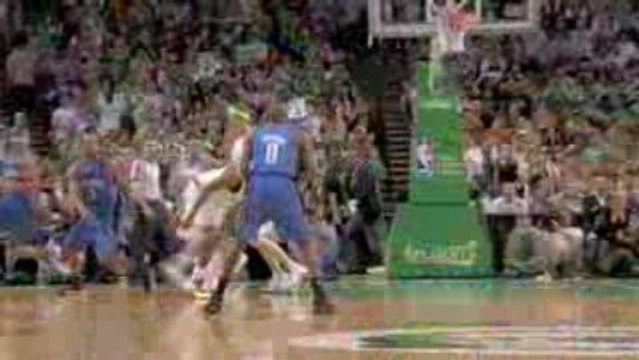 Eddie House steals the pass and lays it in during the second