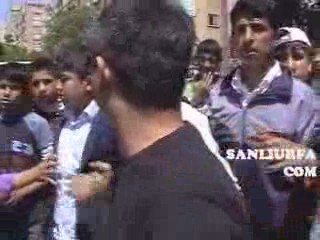 Ogrenci kavgasi www.sanliurfa.com