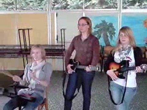 les fais pas la gueule en concert