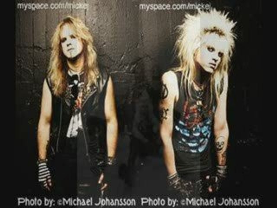 Crash Diet - Falling Rain