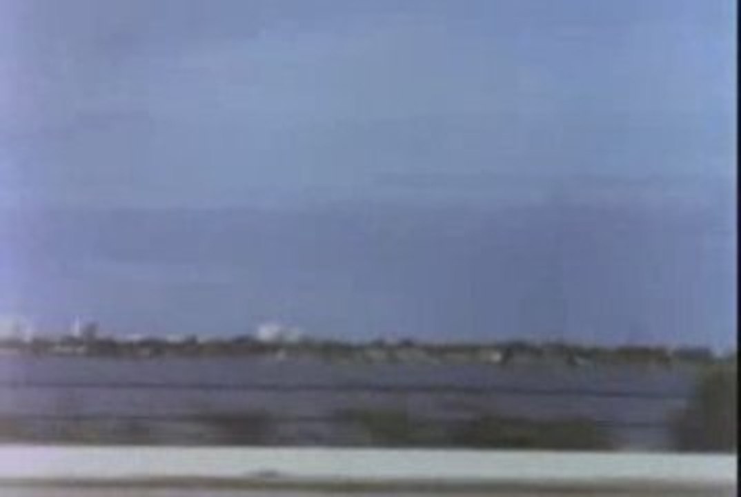 Jacuzzi Boys - Island Ave