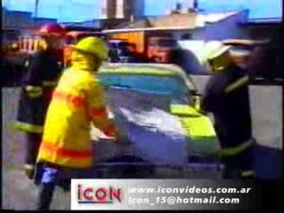 16) Rescate vehicular