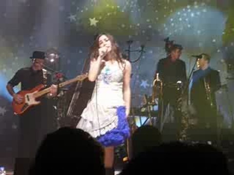 Olivia Ruiz : Elle panique @ Bikini, Toulouse