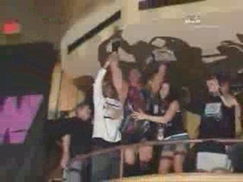 John_Cena_vs_Rob_Van_Dam_ECW_One_Night_Stand_3