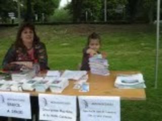 Lou-ann travaille avec Carole