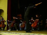 Crèvecoeur : les jeunes de l'Erea se font violoncellistes