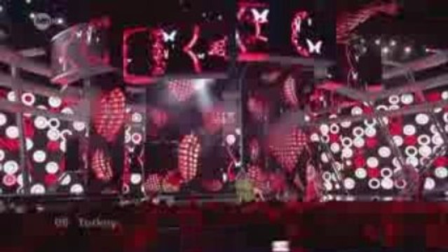 Hadise - Düm tek tek at First semi final of Eurovision 2009