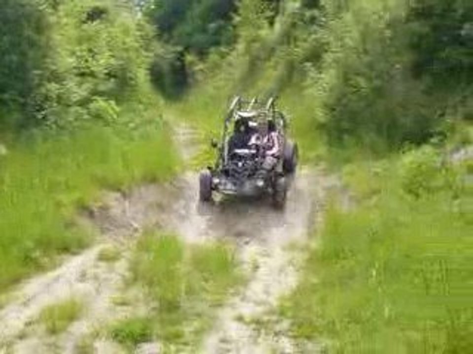 Franchissement en buggy pgo