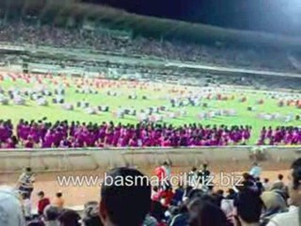 19 Mayıs Denizli Atatürk Stadı 2 [www.basmakciliyiz.biz]
