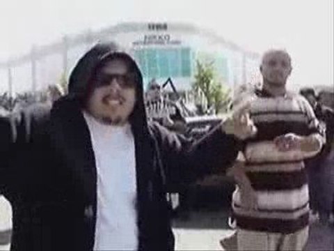 comidy who is it ? chicanos rap