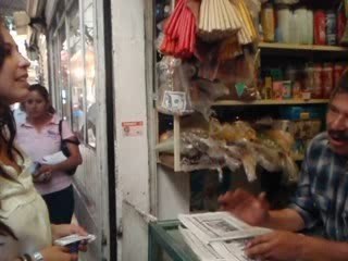 Paty Duran visita a los locatarios del mercado El Molinito 2