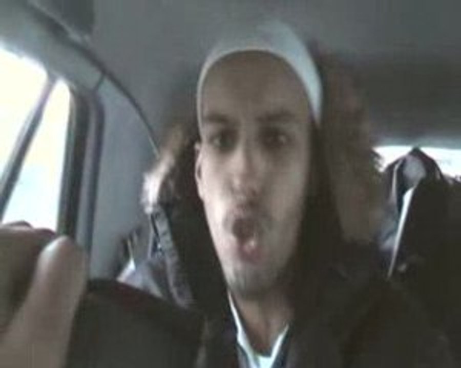 Freestyle violent au volant " street bench " royakilla zaki