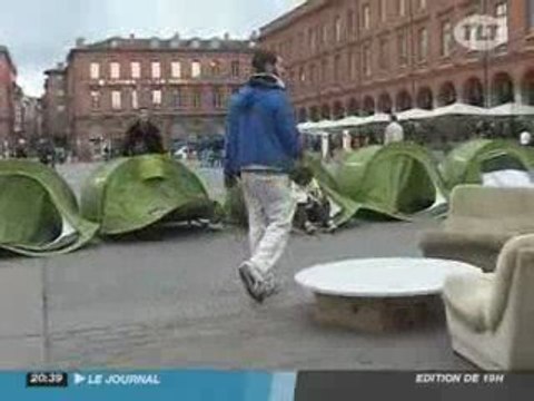 Toulouse: 15 mai les don quichotte Place du Capitole